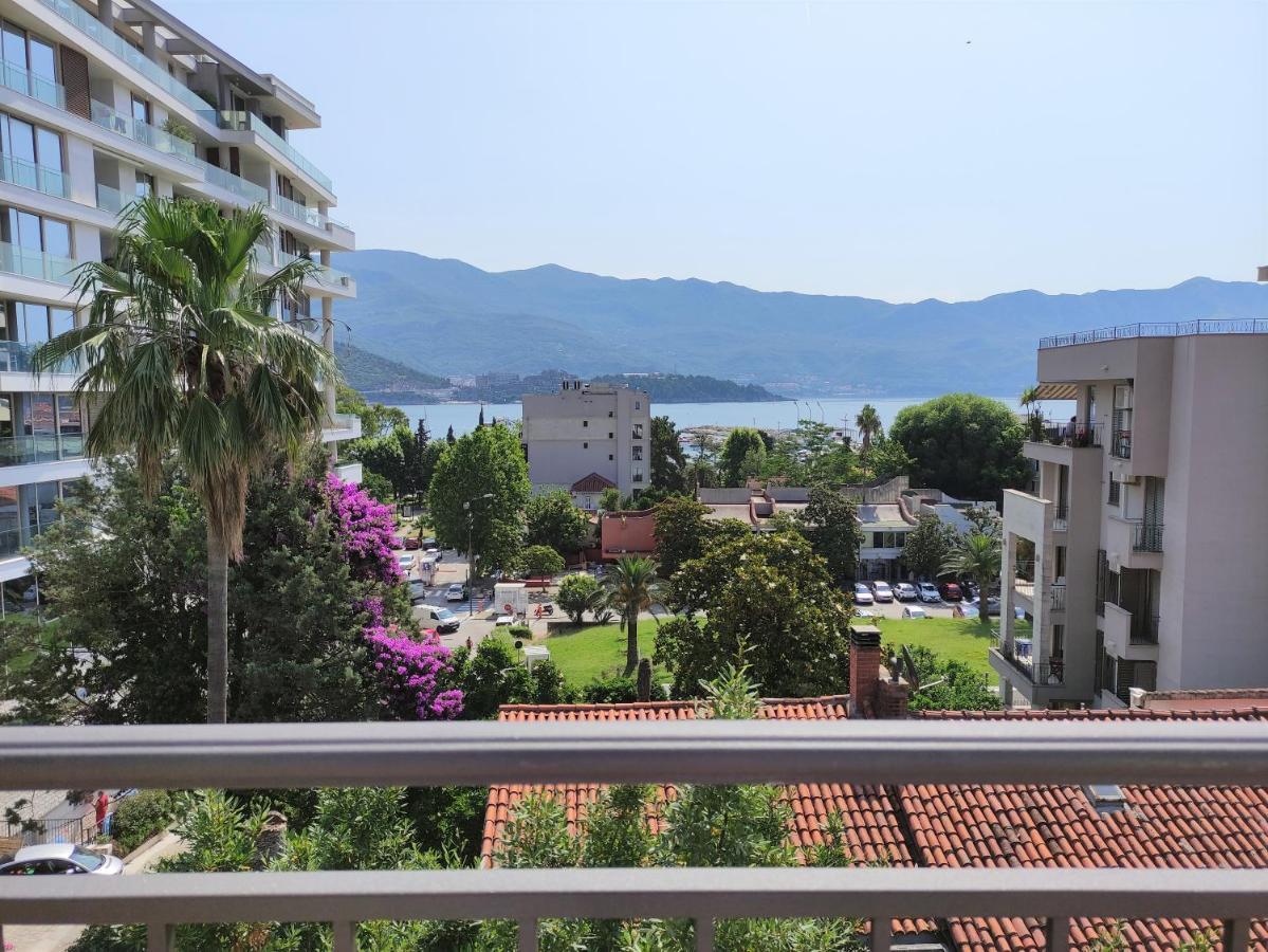 Apartments Mara Lux Будва Екстериор снимка